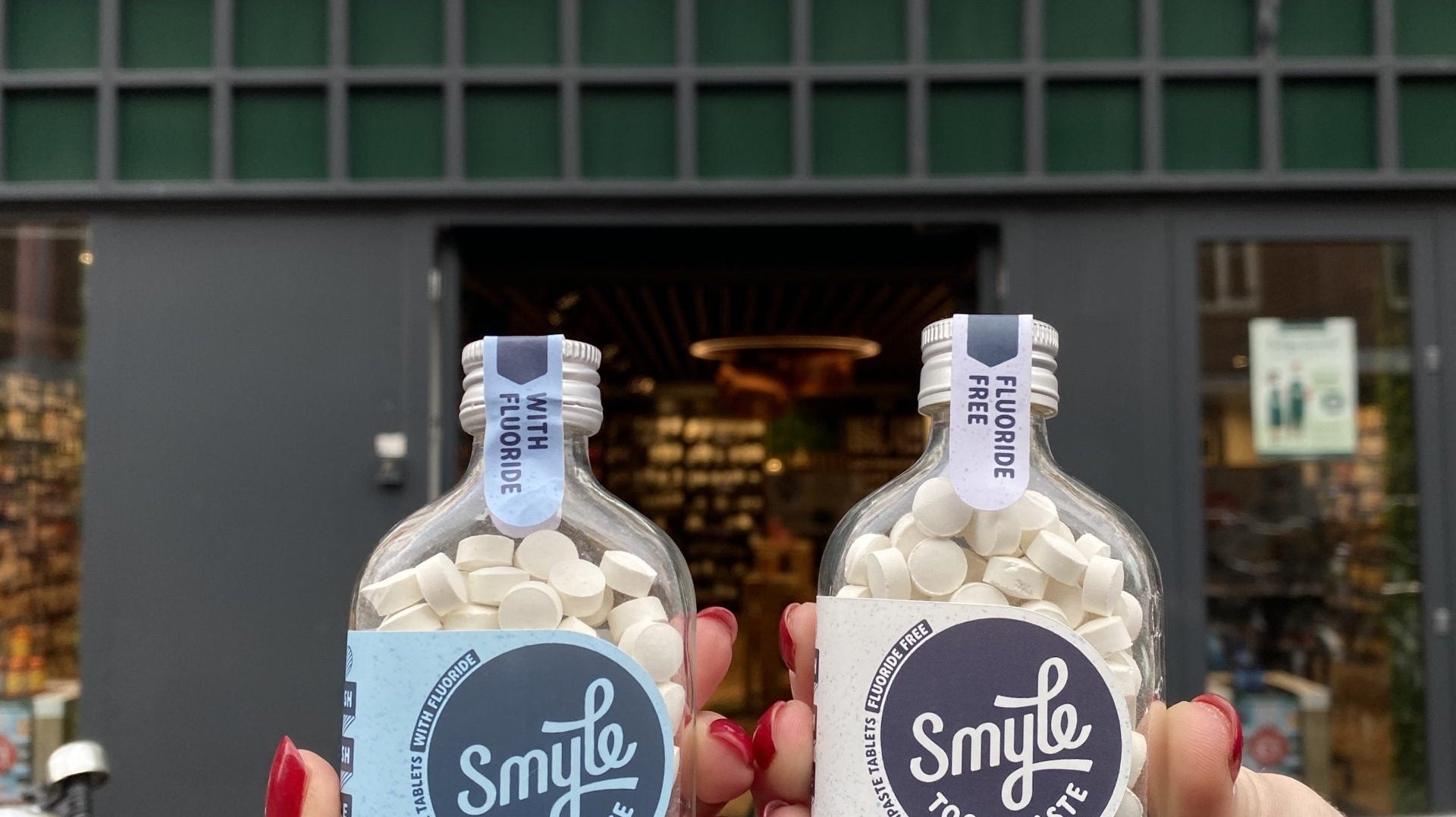 SMYLE AT HOLLAND & BARRETT